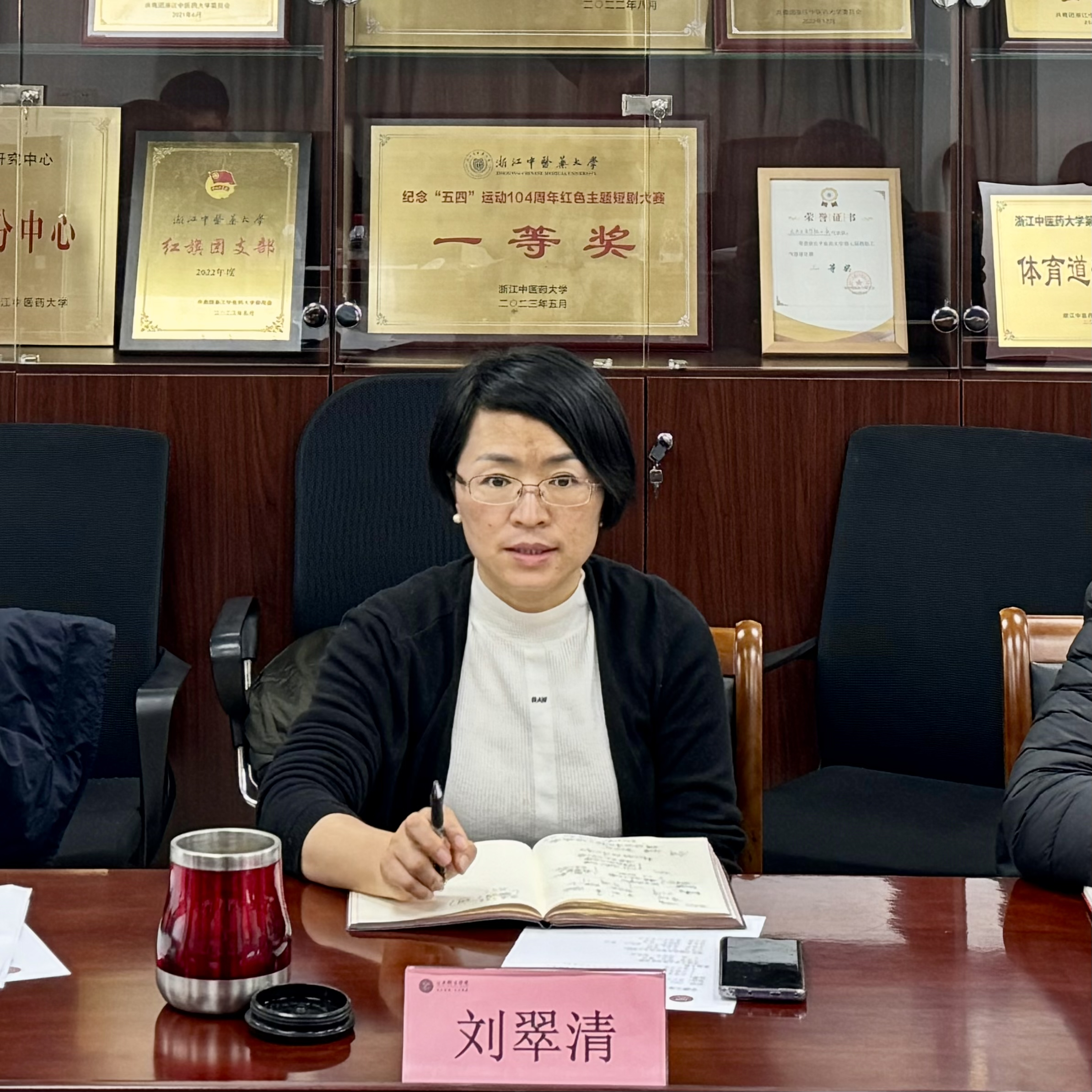 图片2.png 图片2.png